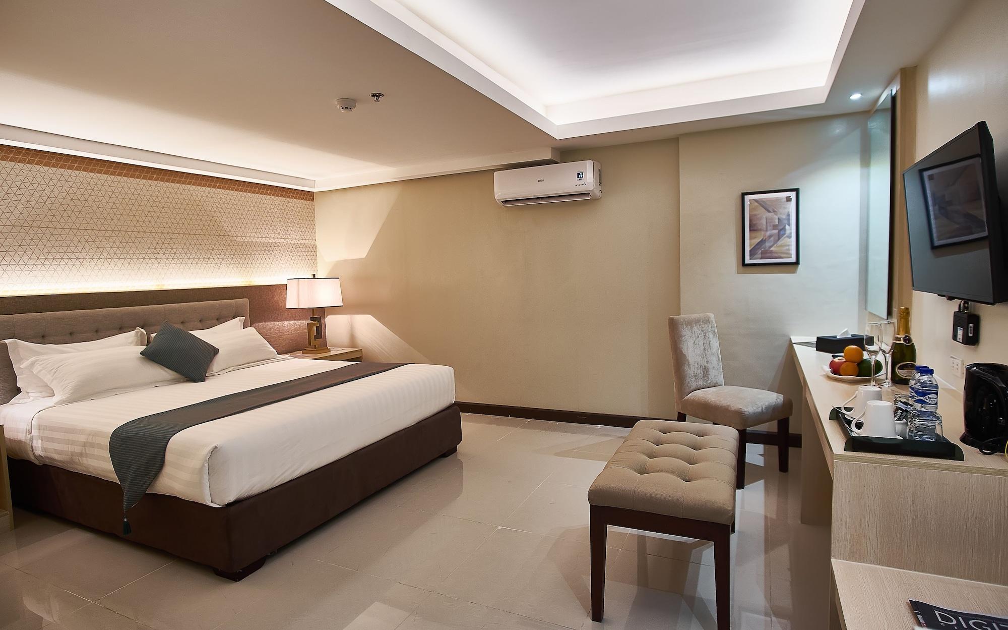 J7 Hotel Iloilo City Εξωτερικό φωτογραφία